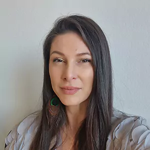 Sara dj vastu enterijer 300px.webp